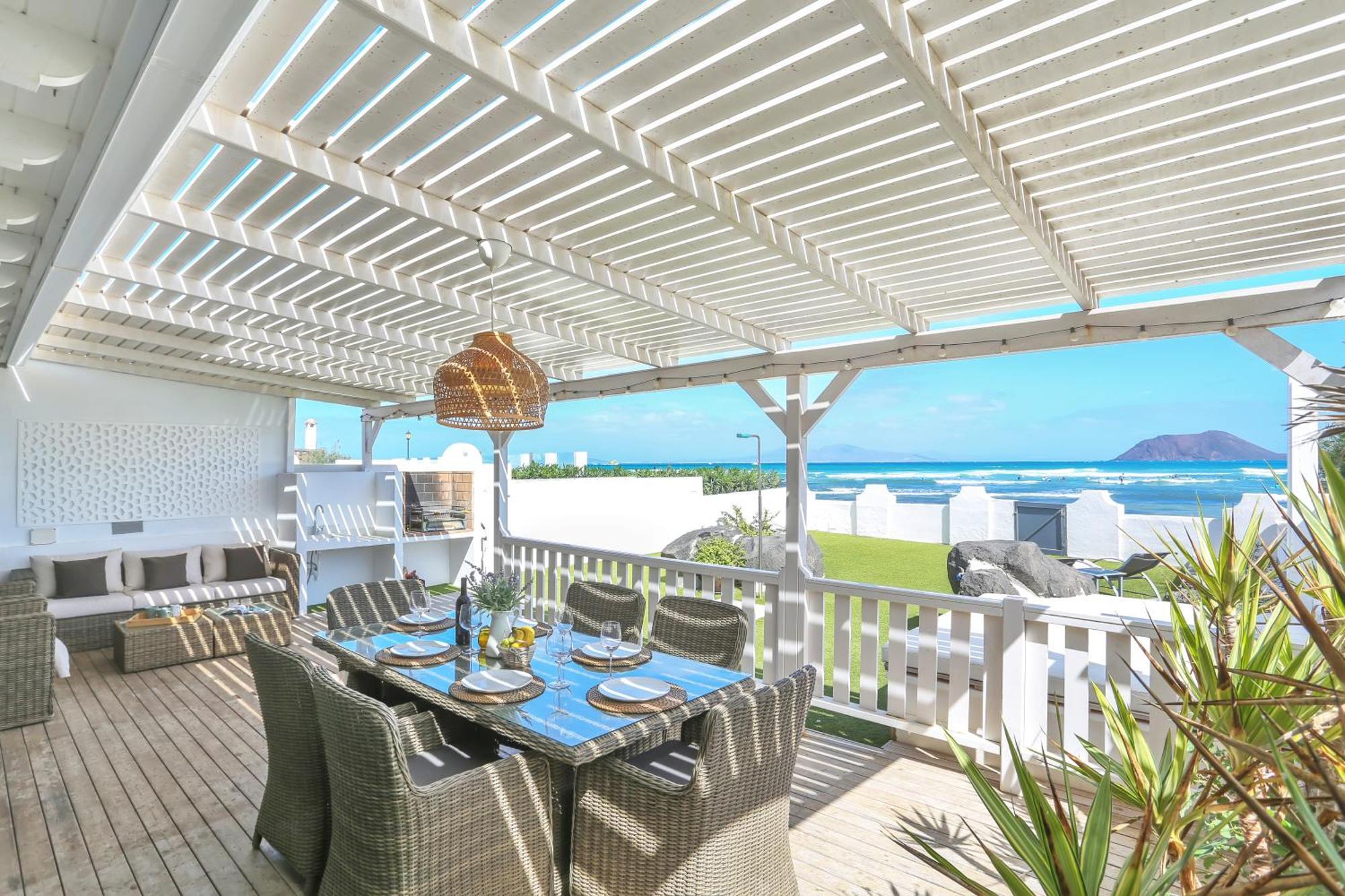 Granados 27 Beachfront Villa Corralejo