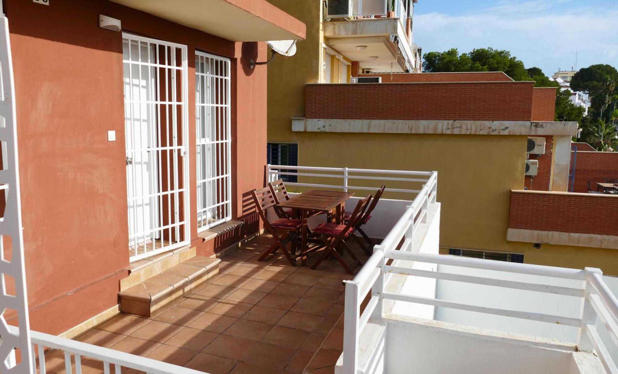 Apartamento Coqueto En La Carihuela