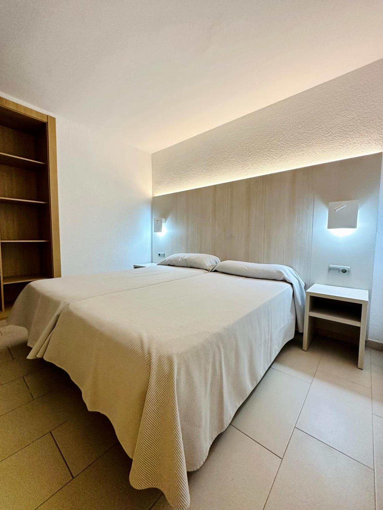Jet - Adults Only Aparthotel Playa d'en Bossa