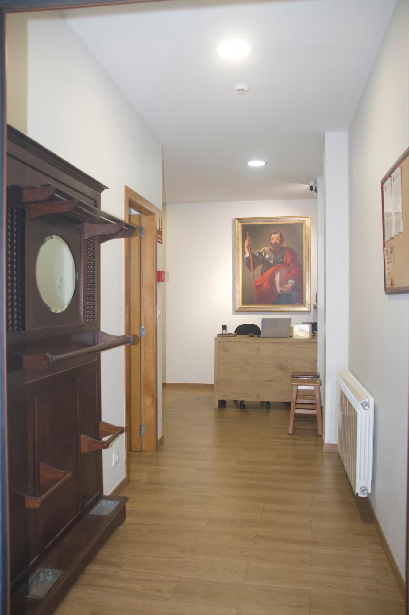 Hostal Parroquial Santiago Apostol De