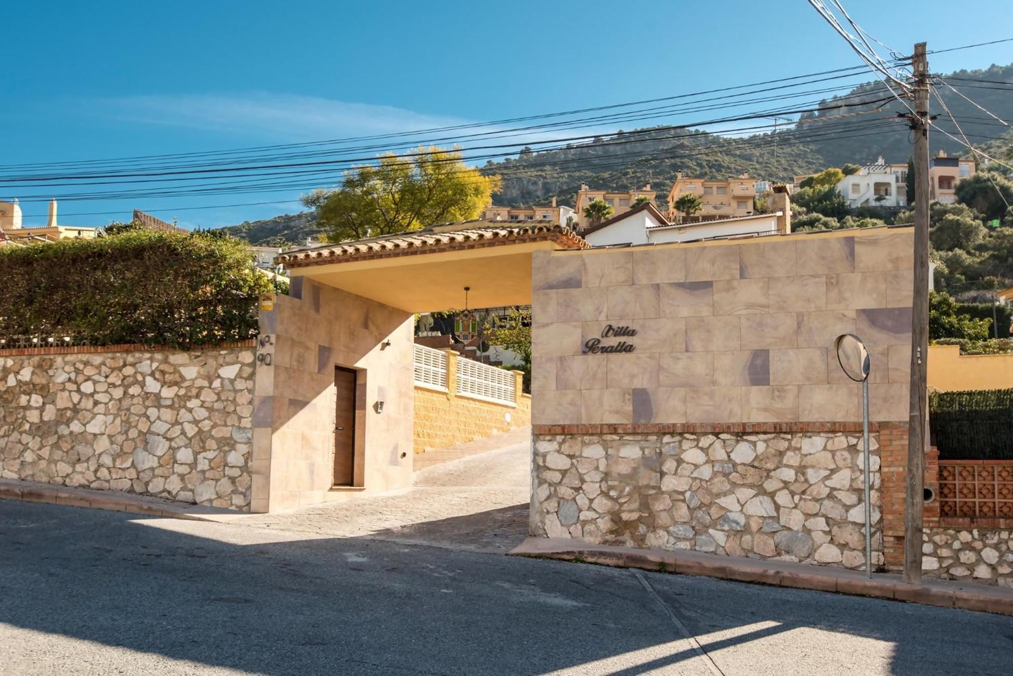 Villa Peralta, Heated And Private Pool ,near And Golf !