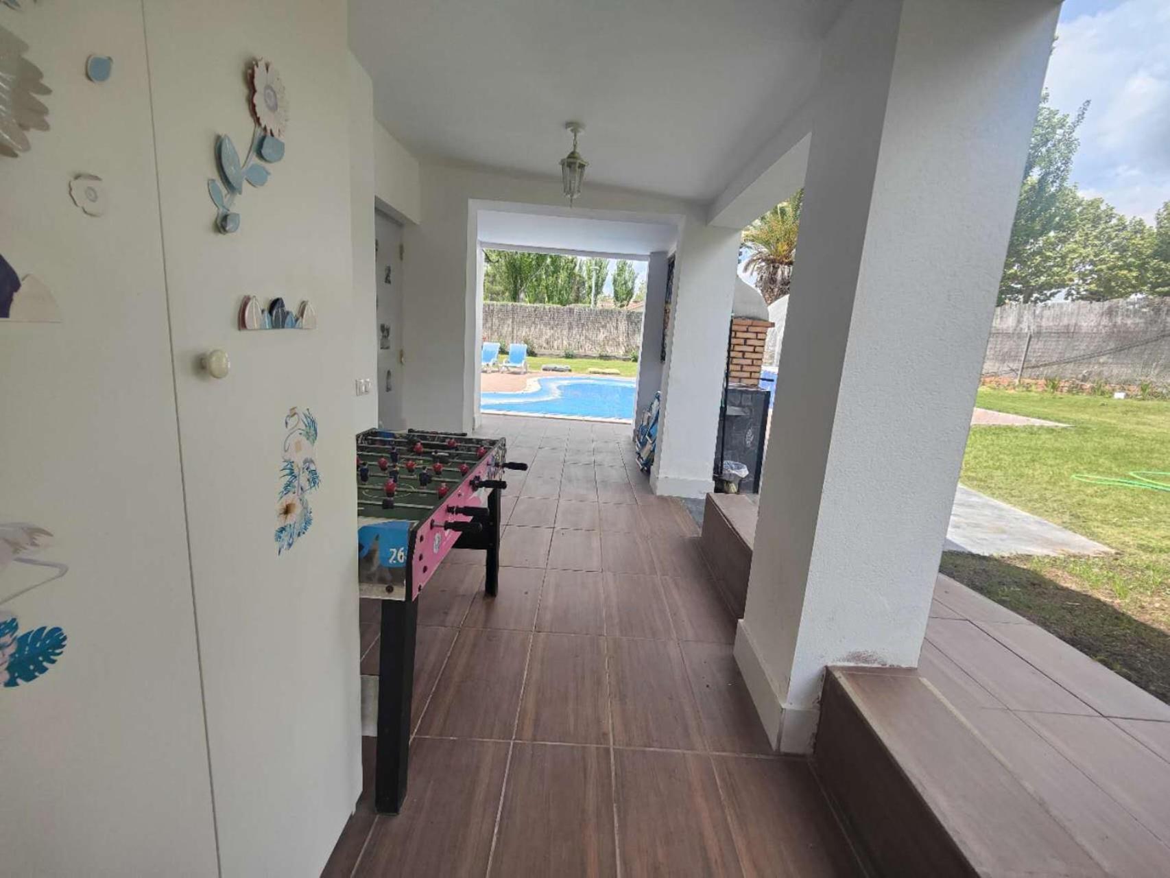 Casa De Sol, Piscina Y Jacuzzi En De Madrid