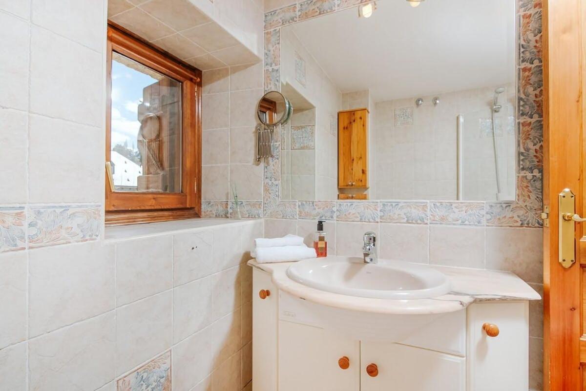 Cantal - 4 Pax En *