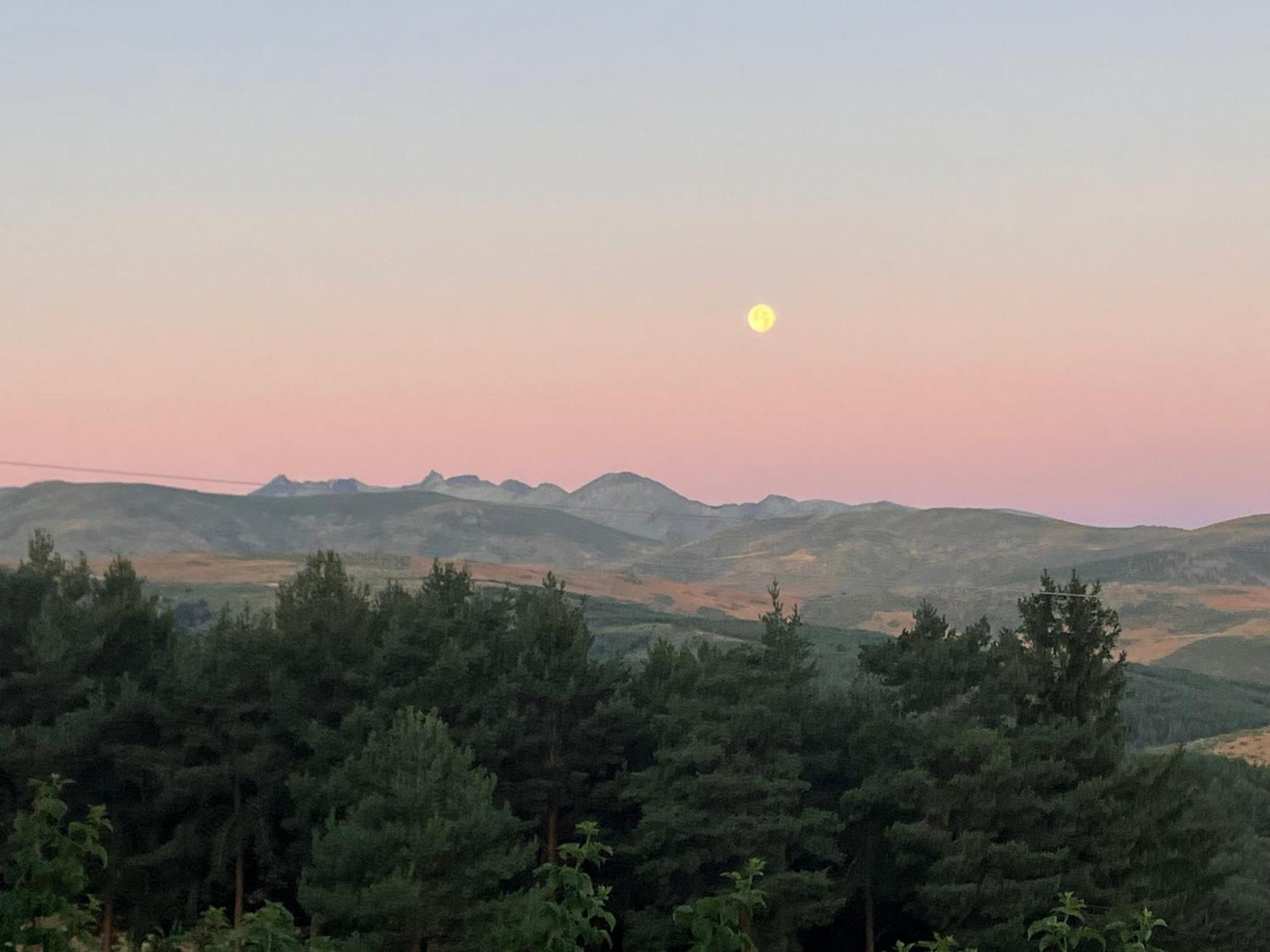 Cara Norte De Gredos Chalet