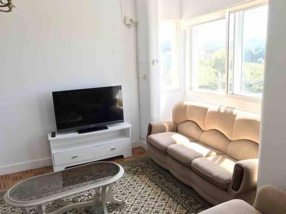 Сasa de vacaciones Vivienda Con Jardín A 100 M De La Playa Bueu