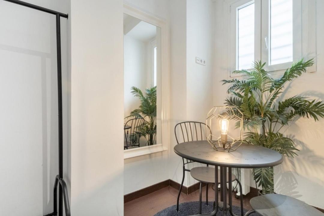 Apartamento 2 Bedrooms 2 Bathrooms Furnished - Malasana - Bright Stylish - Mintystay