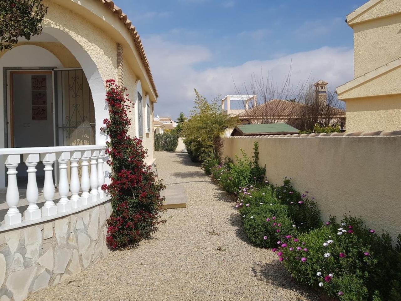 Quiet Relaxing 3 Bed 3 Bath For 8 Camposol Sect D *