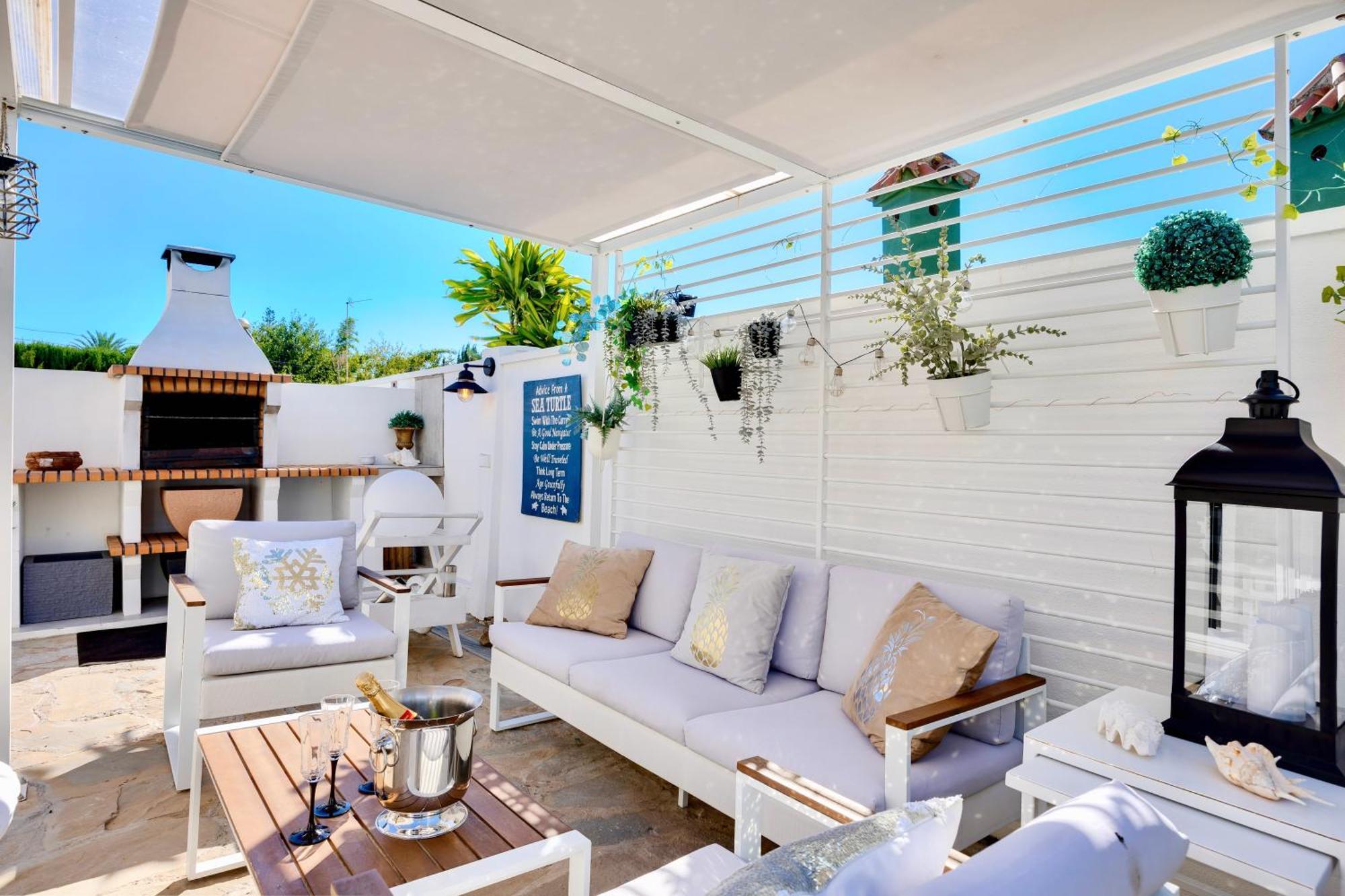 Villa Casacara Beachside Costabella -spain