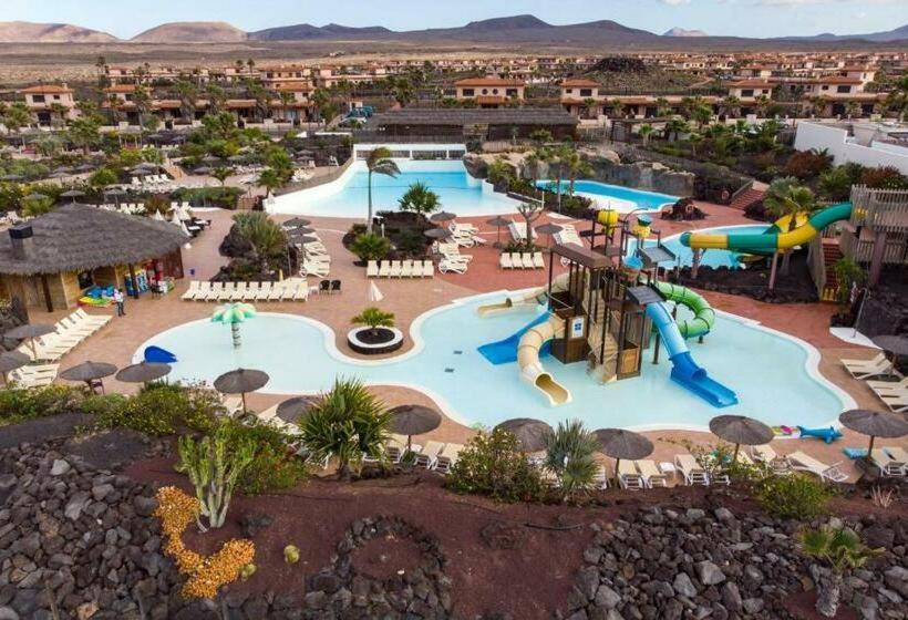 Majanicho Con Piscina Holiday home Lajares
