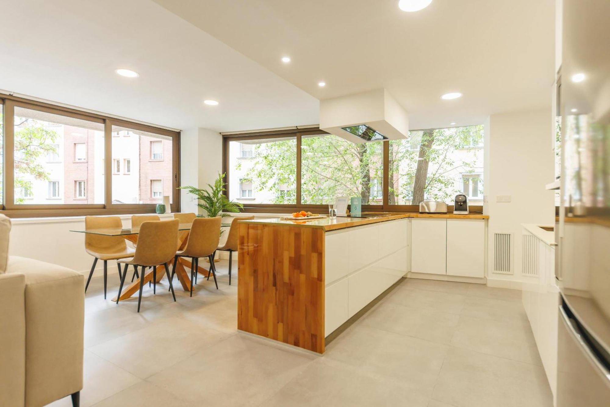 Apartamento Bravissimo Turbau Entresol A, With 3 Bedrooms