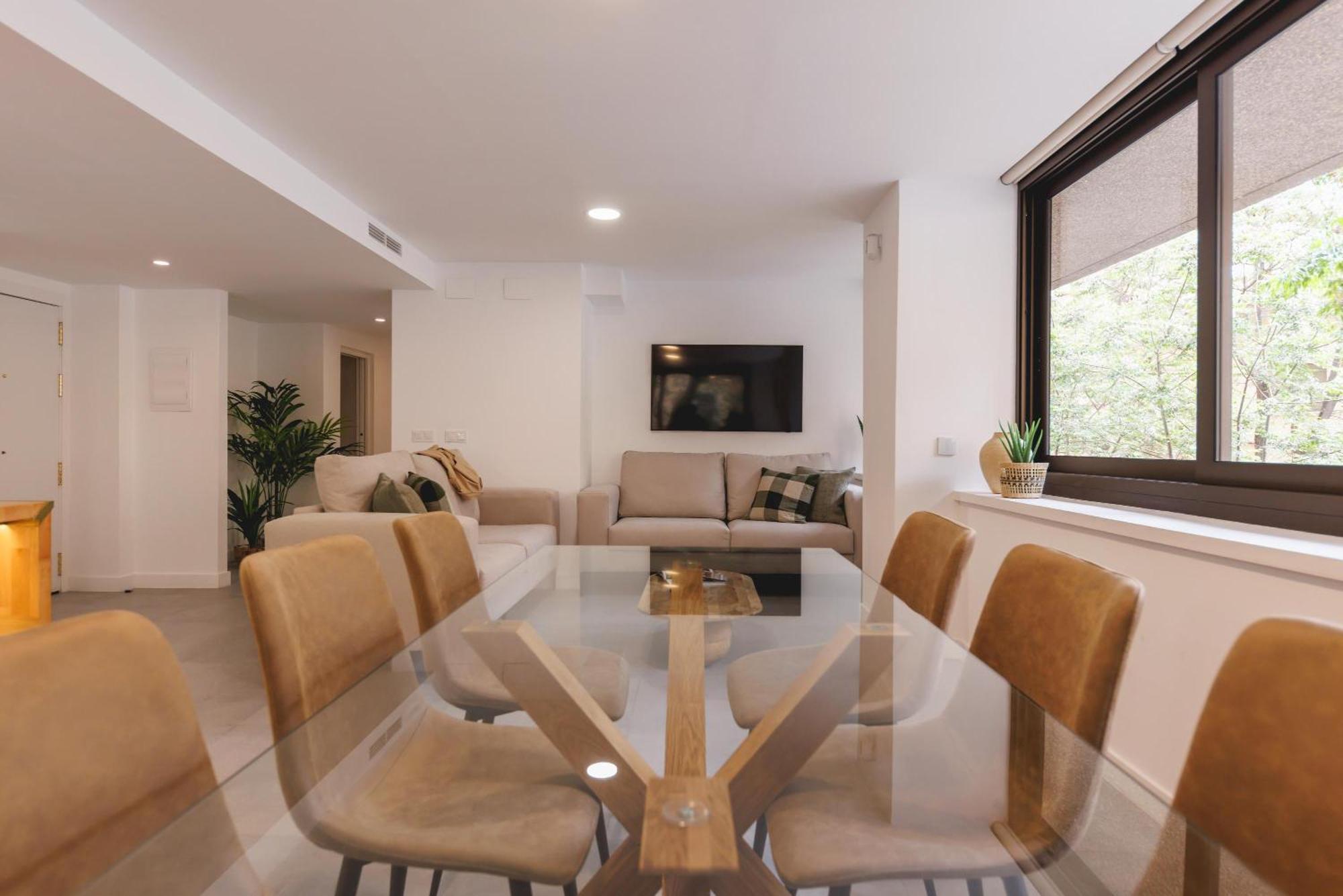 Apartamento Bravissimo Turbau Entresol A, With 3 Bedrooms *