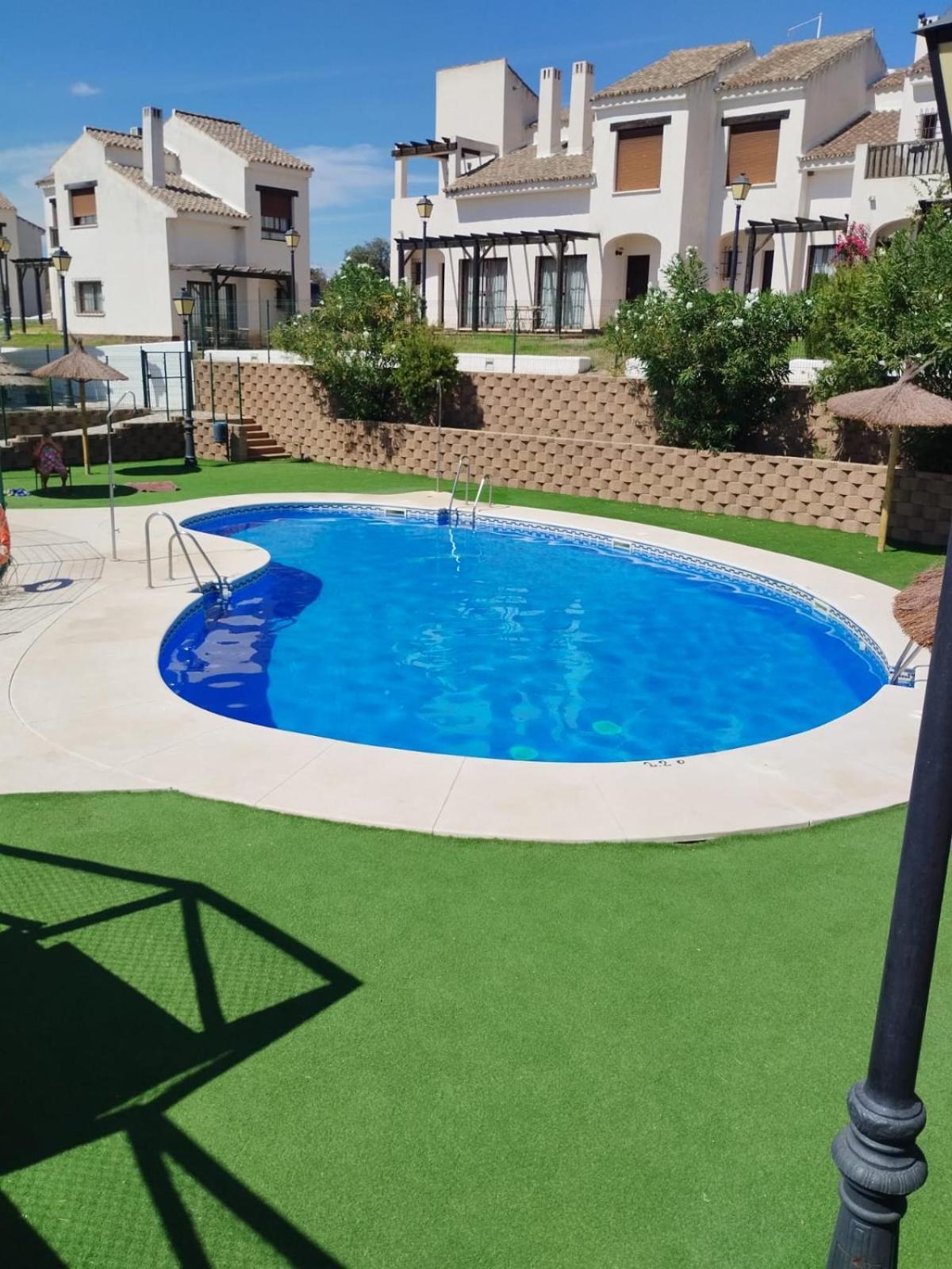 En Sierramagna, Piscina Abierta Сasa de vacaciones