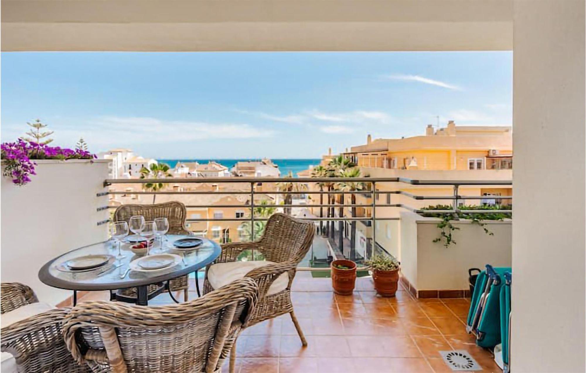 2 Bedroom Cozy In Sabinillas *