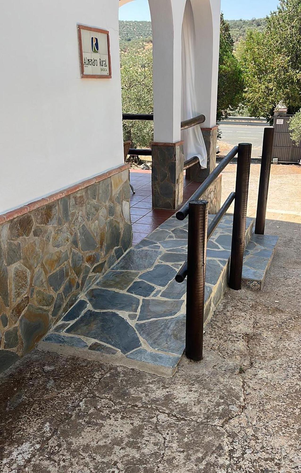 Casa Almendro Rural * Guadalcanal