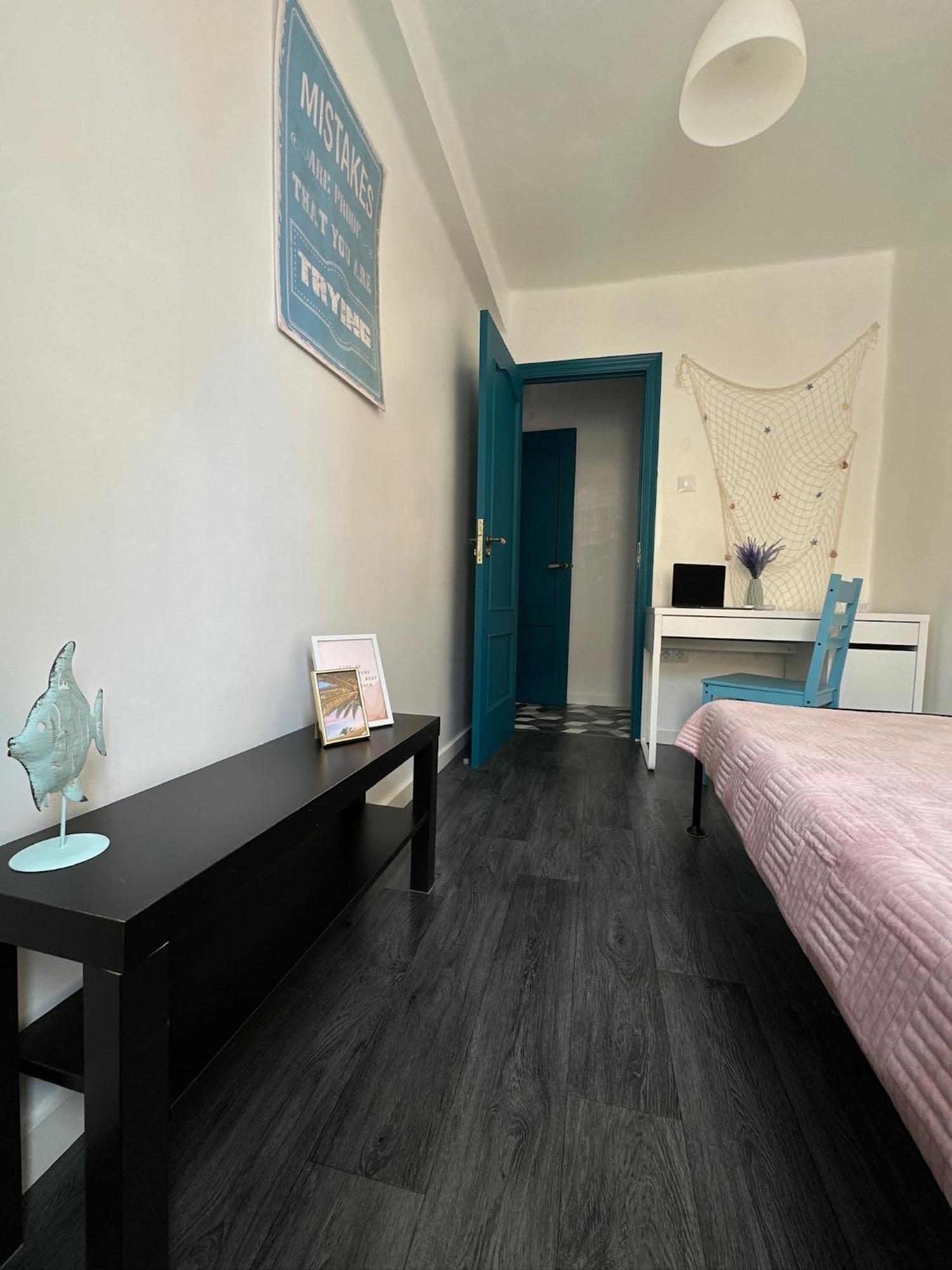 Layla - Solo Familias Apartment