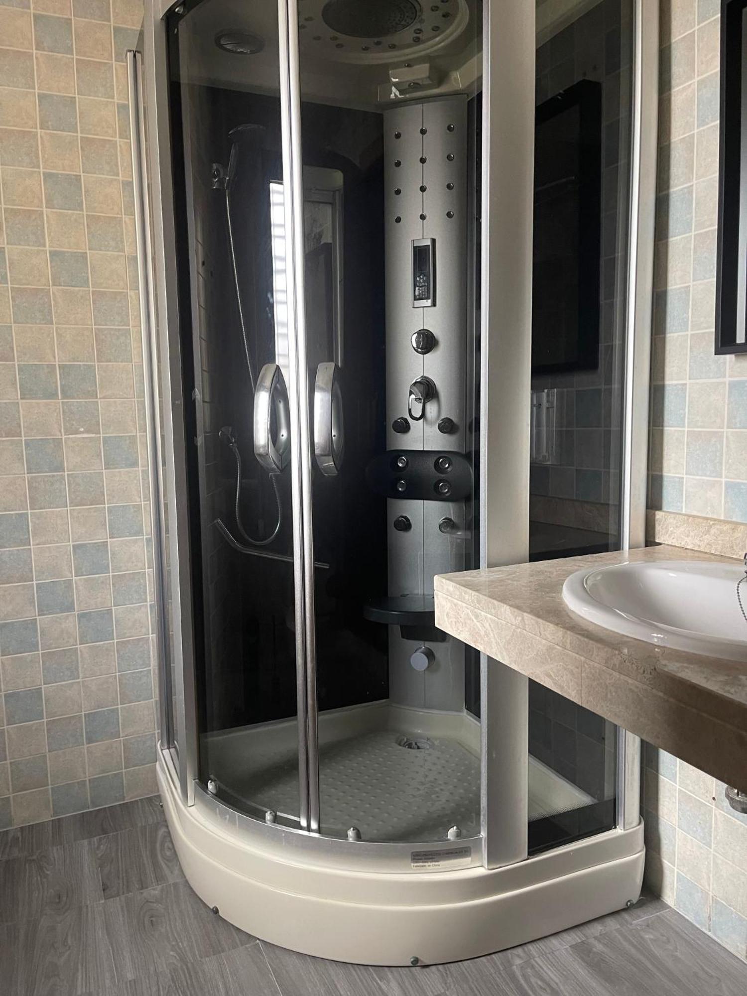 Stelarium-suite Con Bano Privado En Casa Compartida-uebica2 * Mairena del Aljarafe