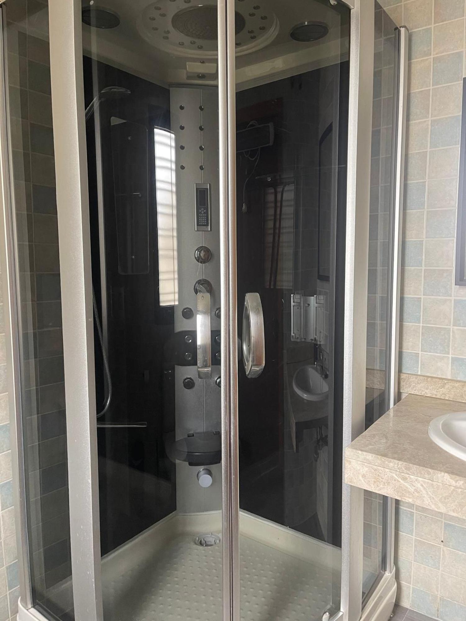 Stelarium-suite Con Bano Privado En Casa Compartida-uebica2 Habitación en casa particular *