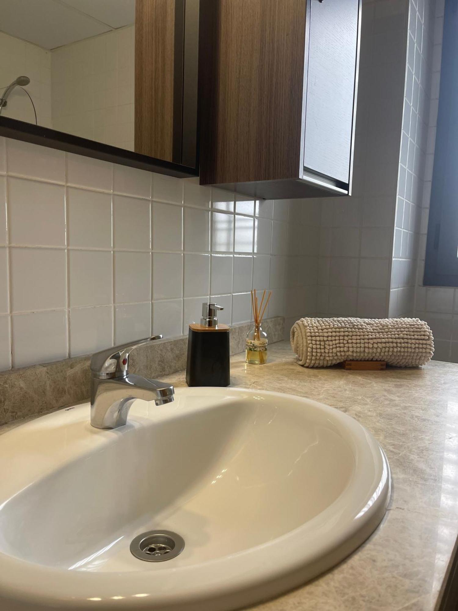 Galaksi-habitacion Doble Privada En Casa Compartida-uebica2 Mairena del Aljarafe