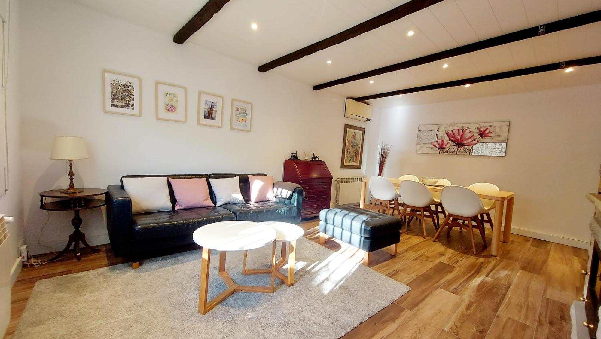 Cerca De Barcelona, Y Entre Tres Parques Naturales, Casa De 4 Y 2 Banos Con Piscina, Barbacoa Y Chimenea Сasa de vacaciones