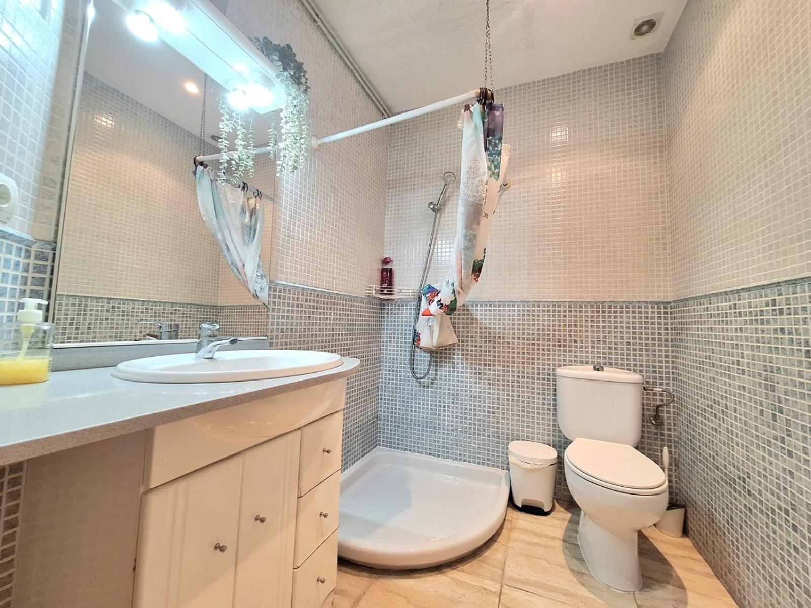Apartment Con Compartidas L'Hospitalet de Llobregat