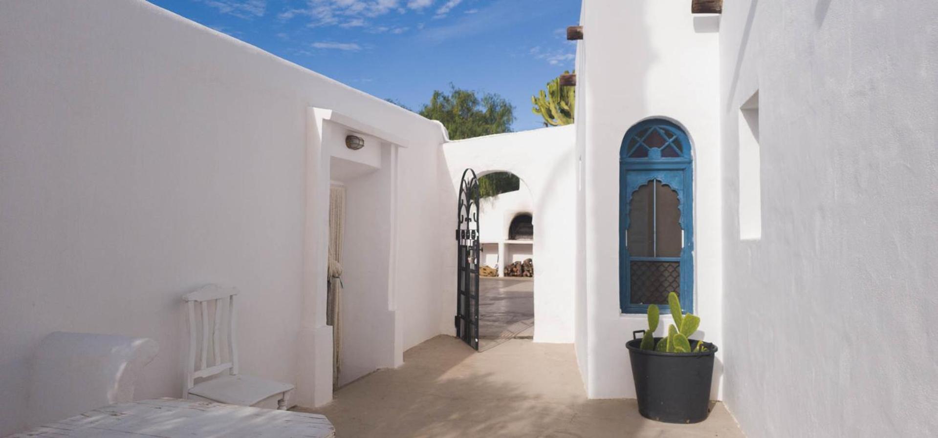 Cortijo El Albaricoque De La Sierra - De 75 Hectareas ! Villa Nijar