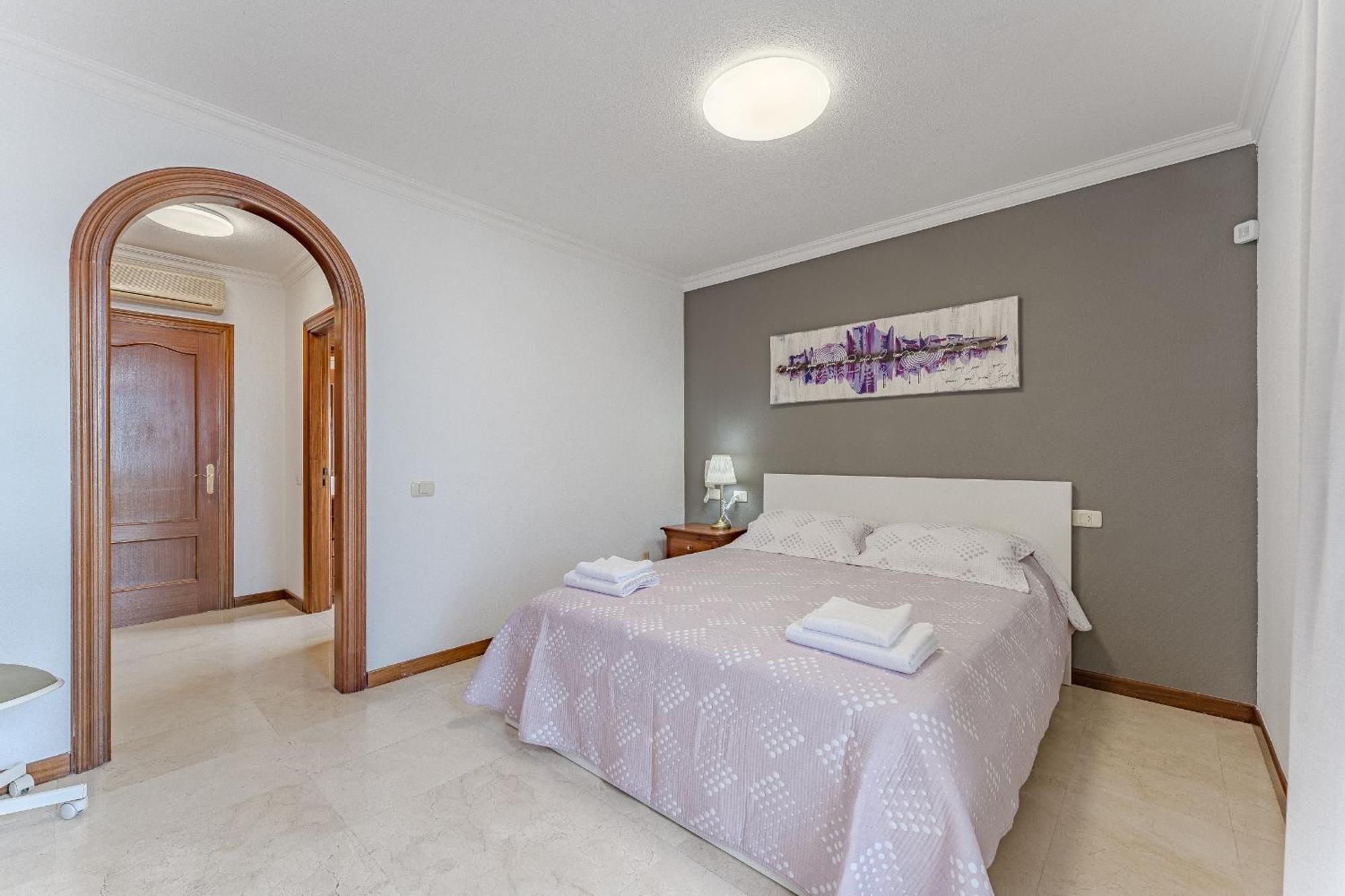 Сasa de vacaciones - 3 Bedroom House With Pool
