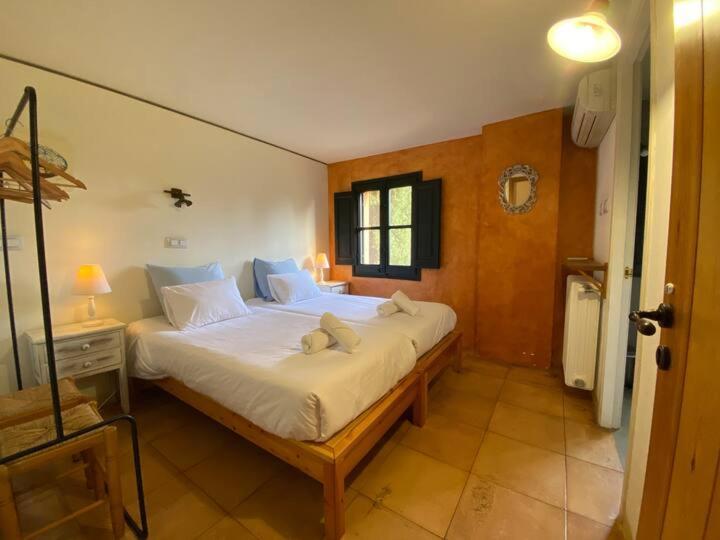 Nou En Con Piscina Holiday home *