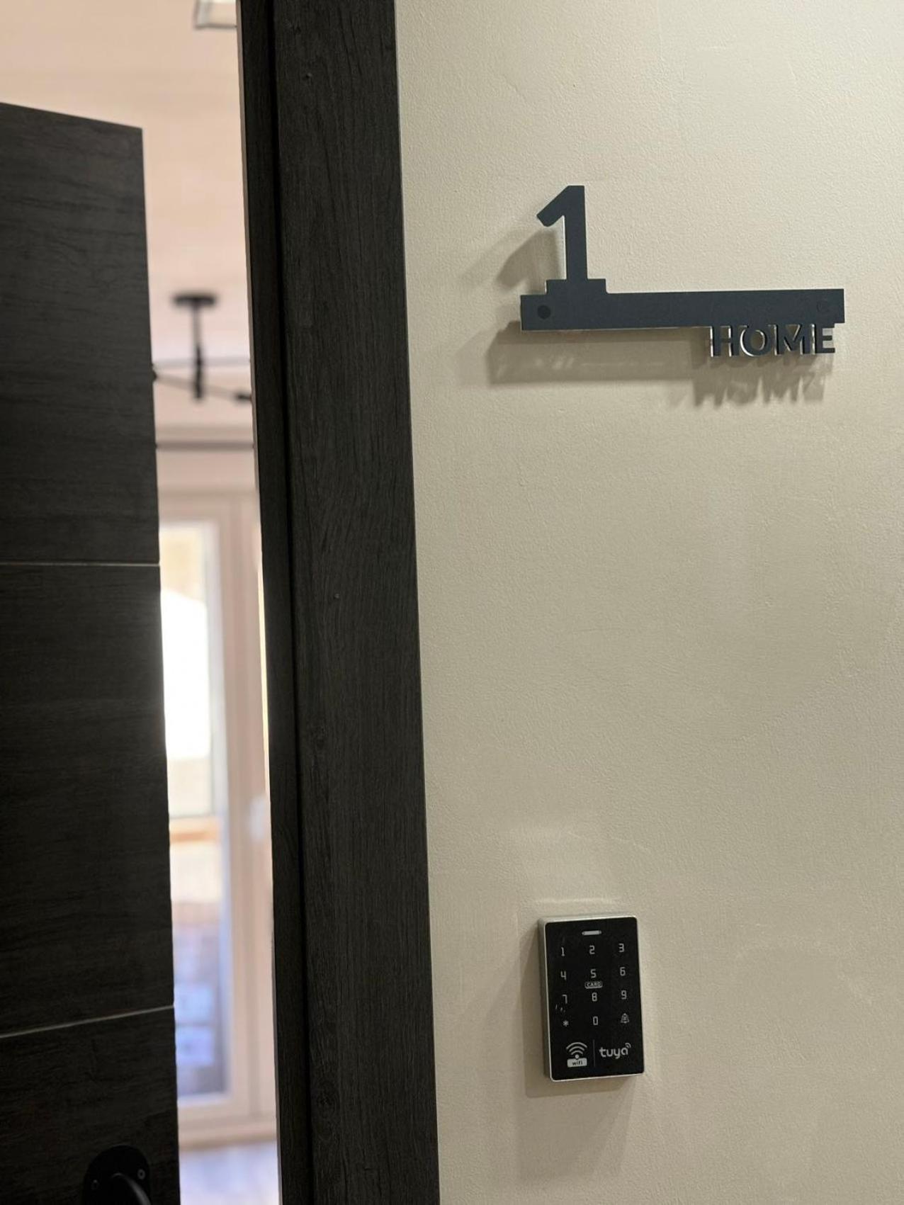 Victrix Homes Apartahotel *