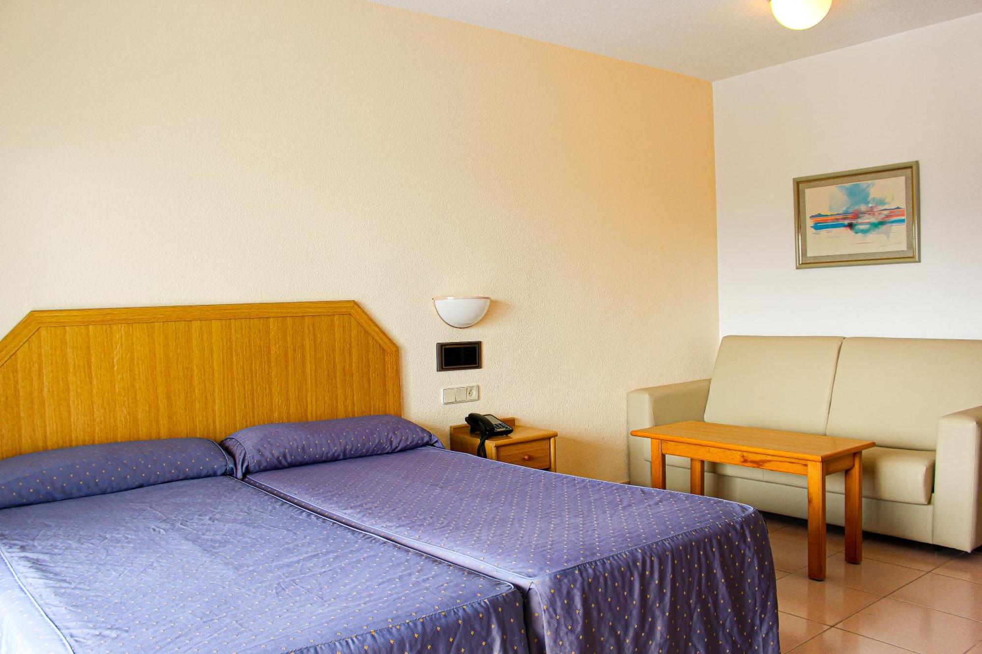Ar Roca Esmeralda & Hotel