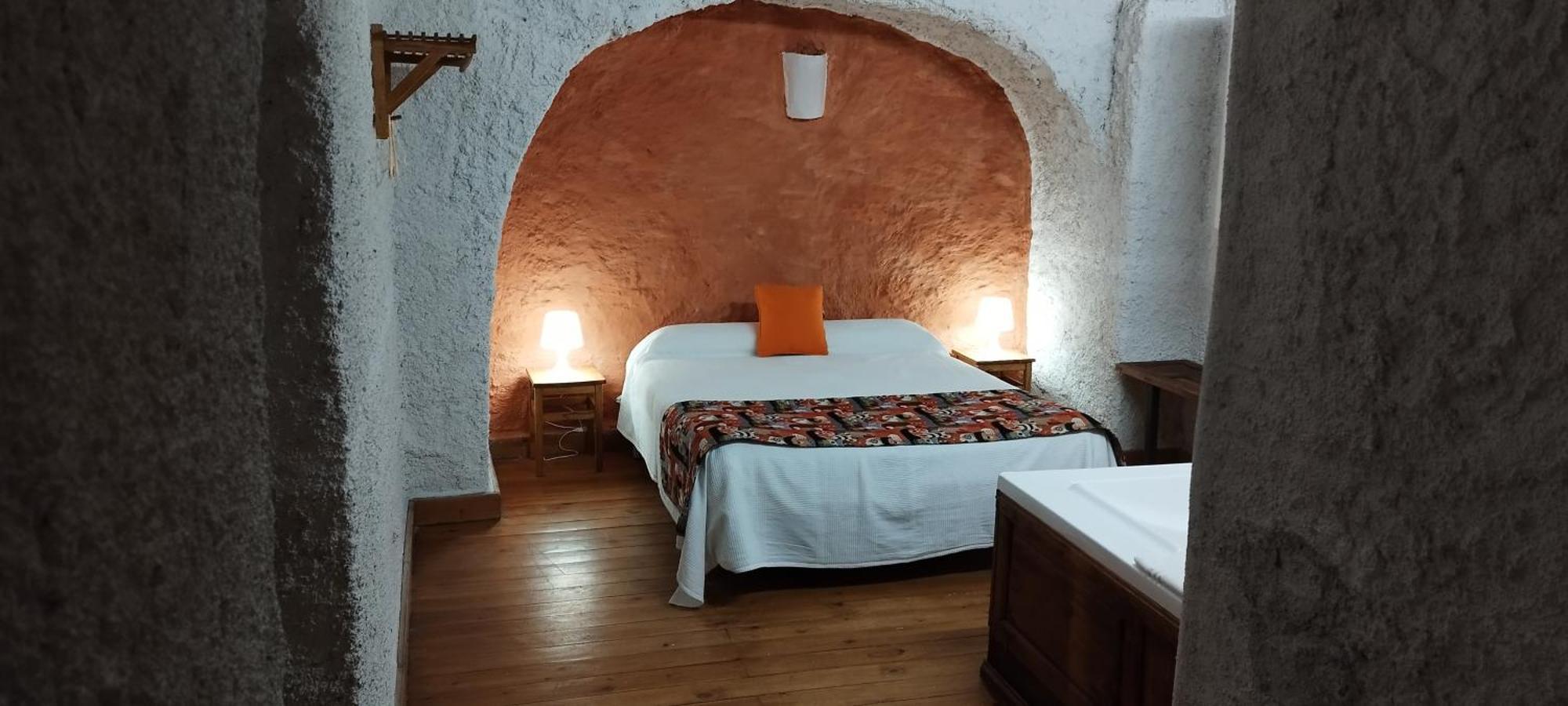 Casas Cueva Y Cortijo La Tala En
