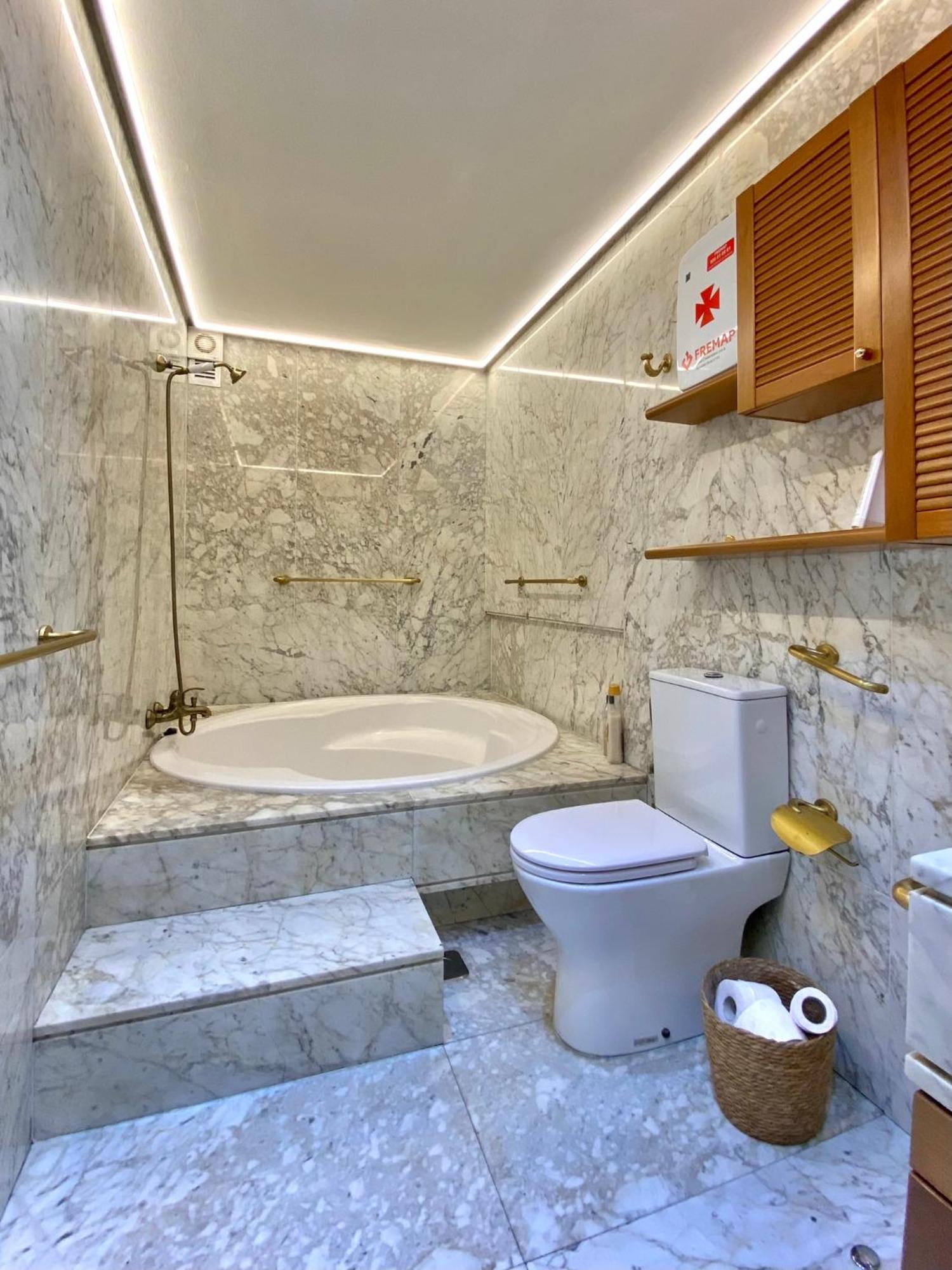 Misericorde Ii By Aroom - Vut Le 971 Apartment *