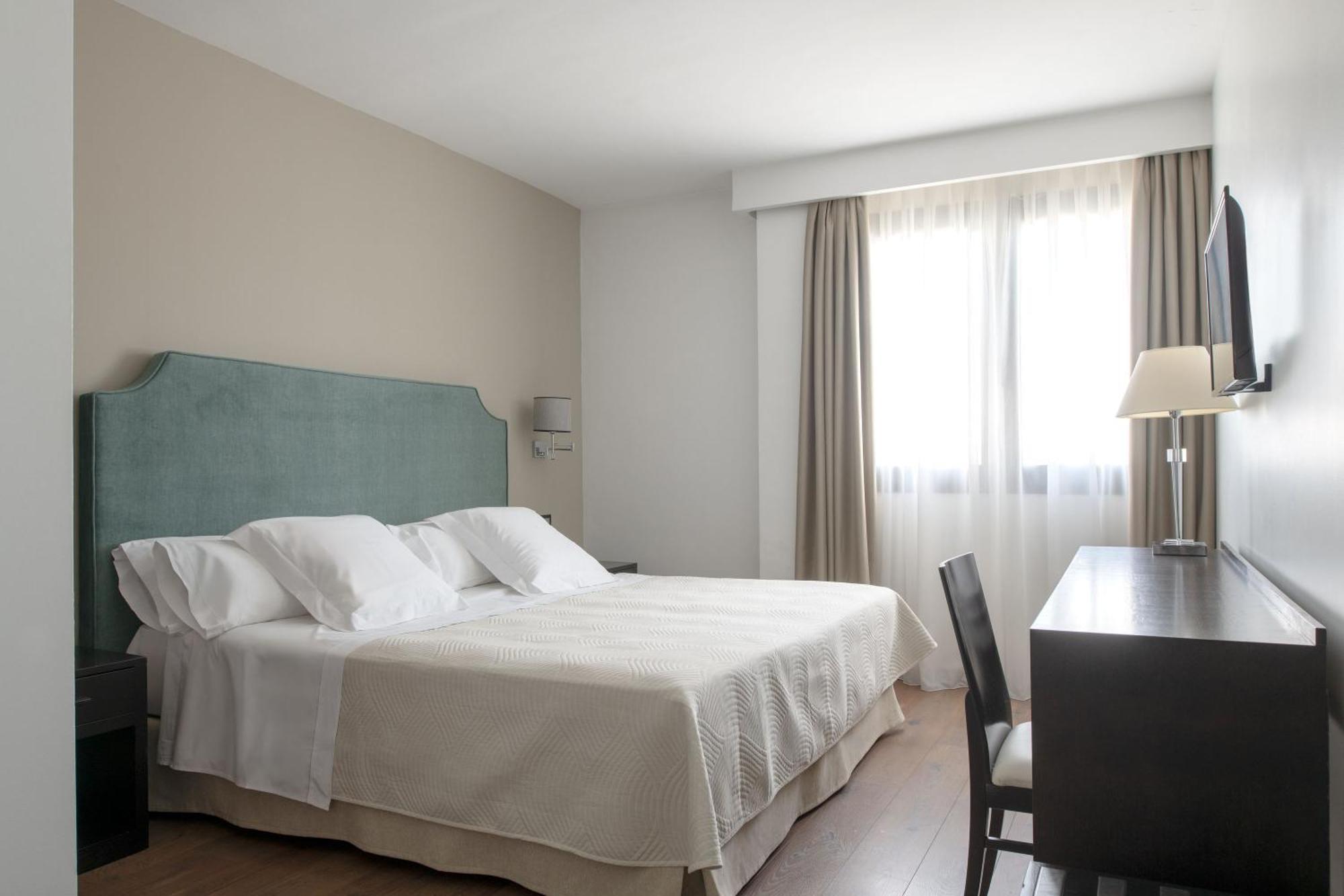 Hotel Infanta Leonor 4*