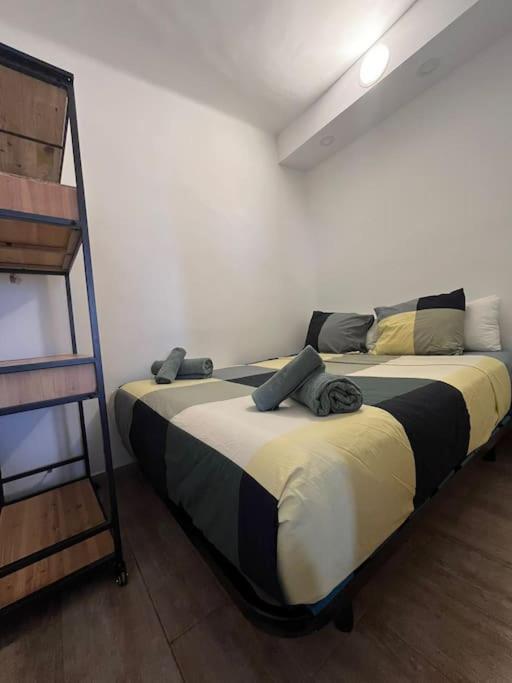 Apartamento Zona Camp Nou 15 Minutos Centro En Metro L'Hospitalet de Llobregat