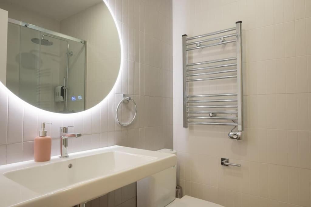 For Estudio Oriente Diseno Y Confort En Delicias Temporal Del2916 Apartment Madrid