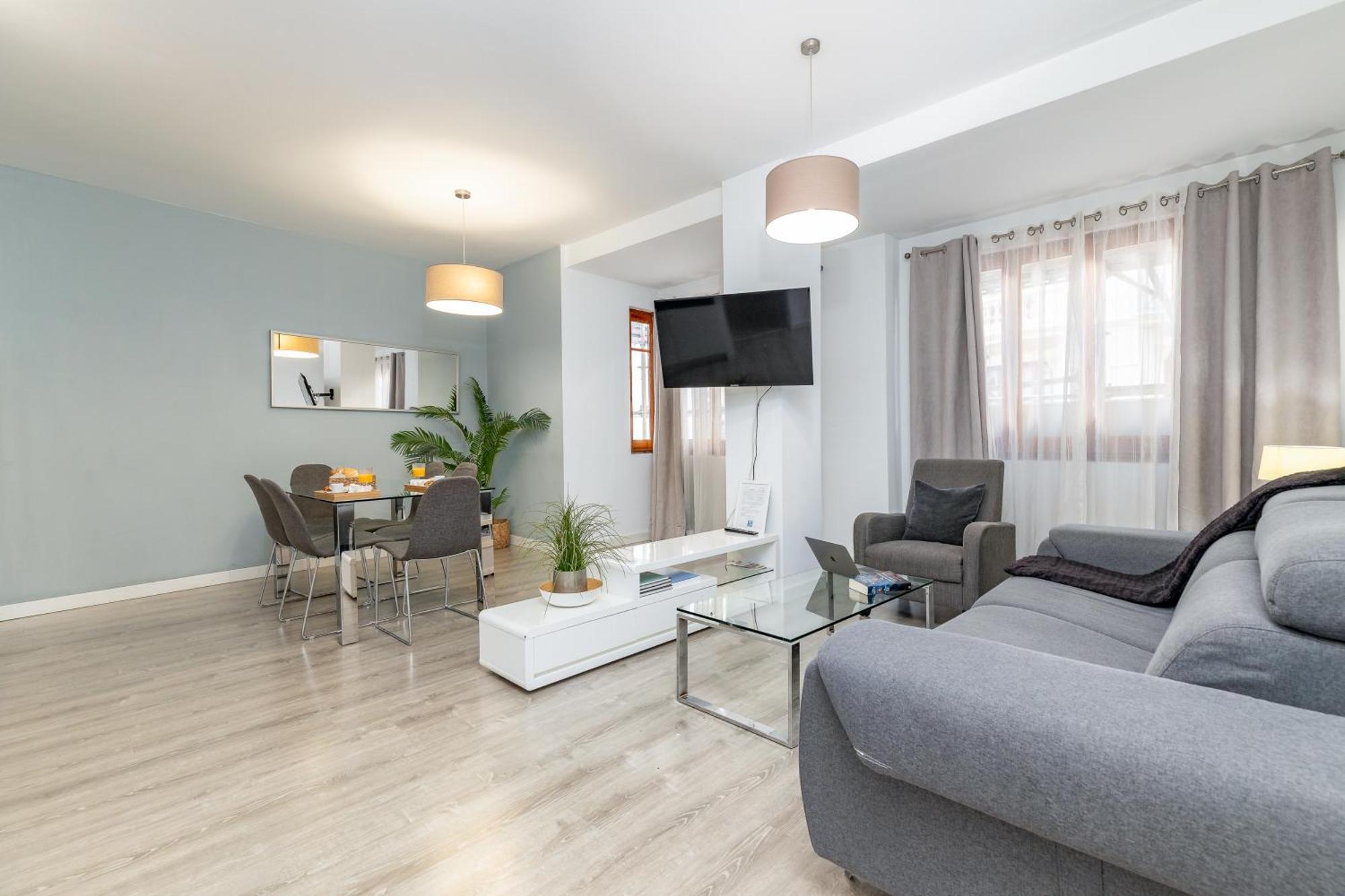 Travel Habitat Ayuntamiento Apartment