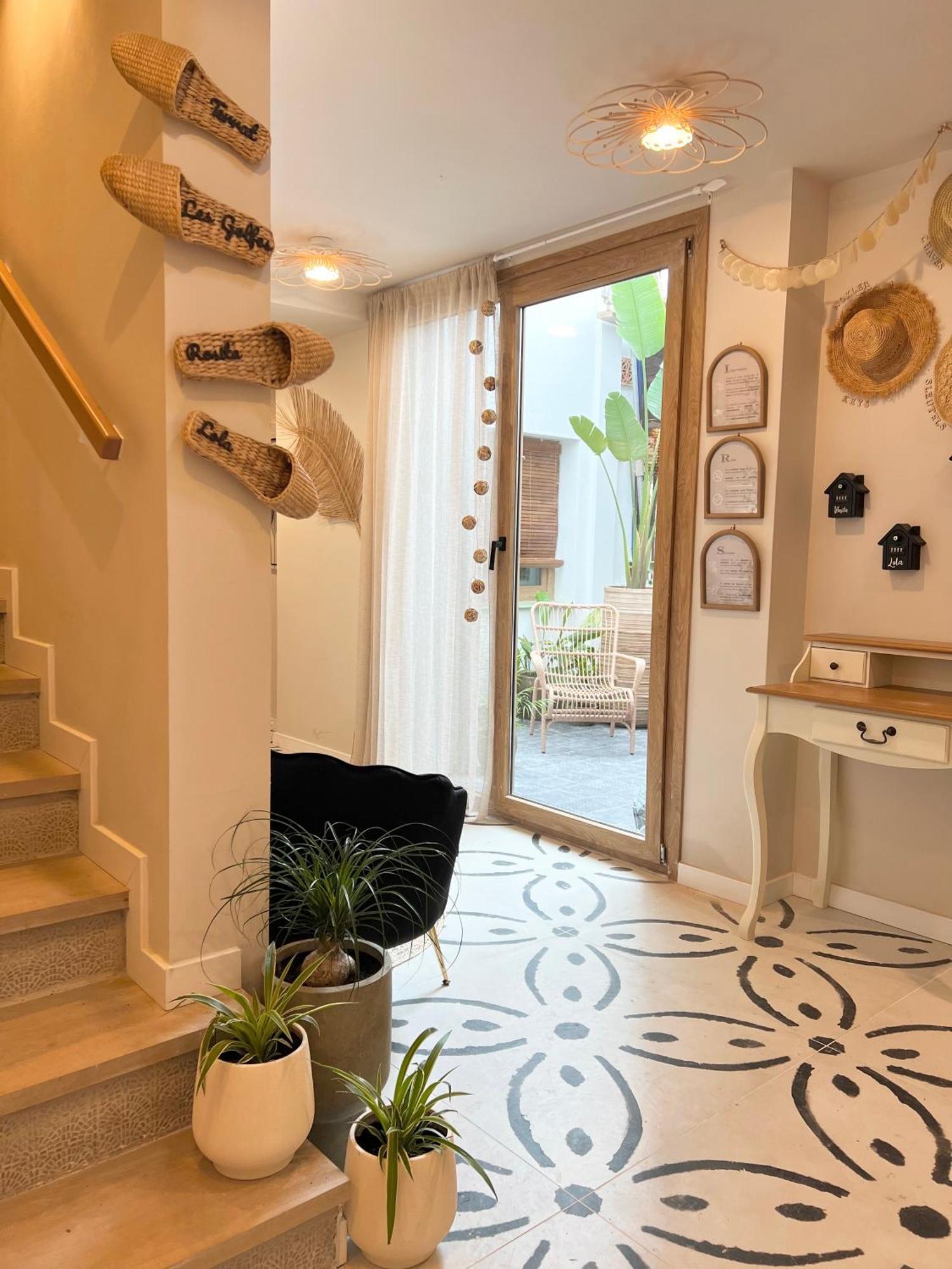 Montroig 5 Boutique Apartahotel *