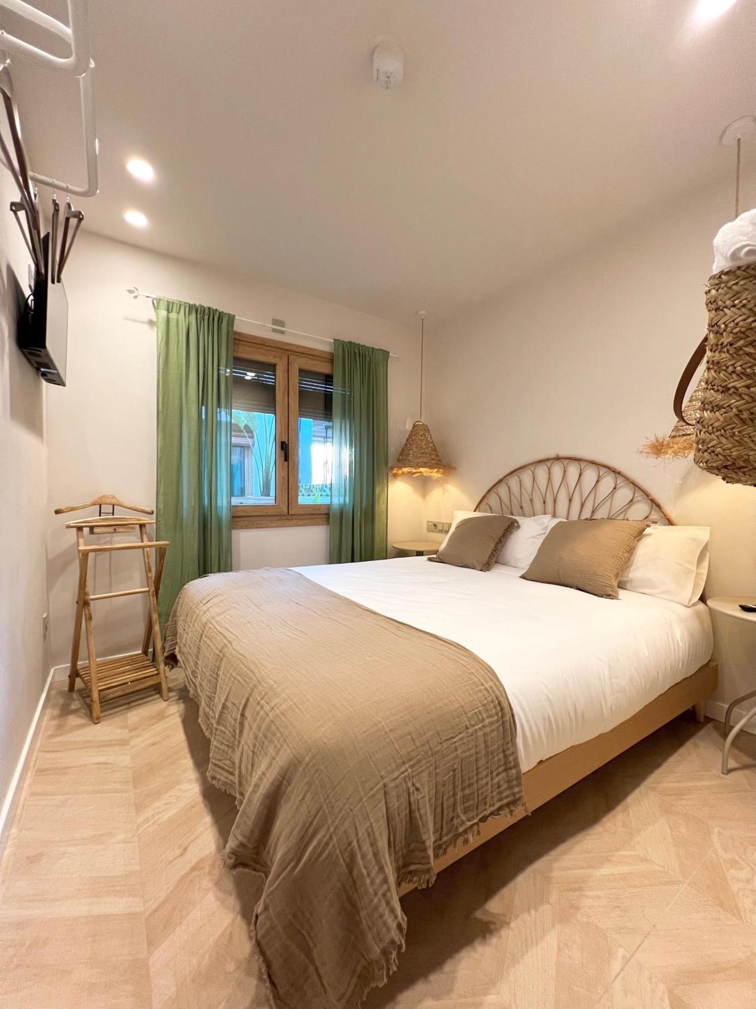Apartahotel Montroig 5 Boutique *