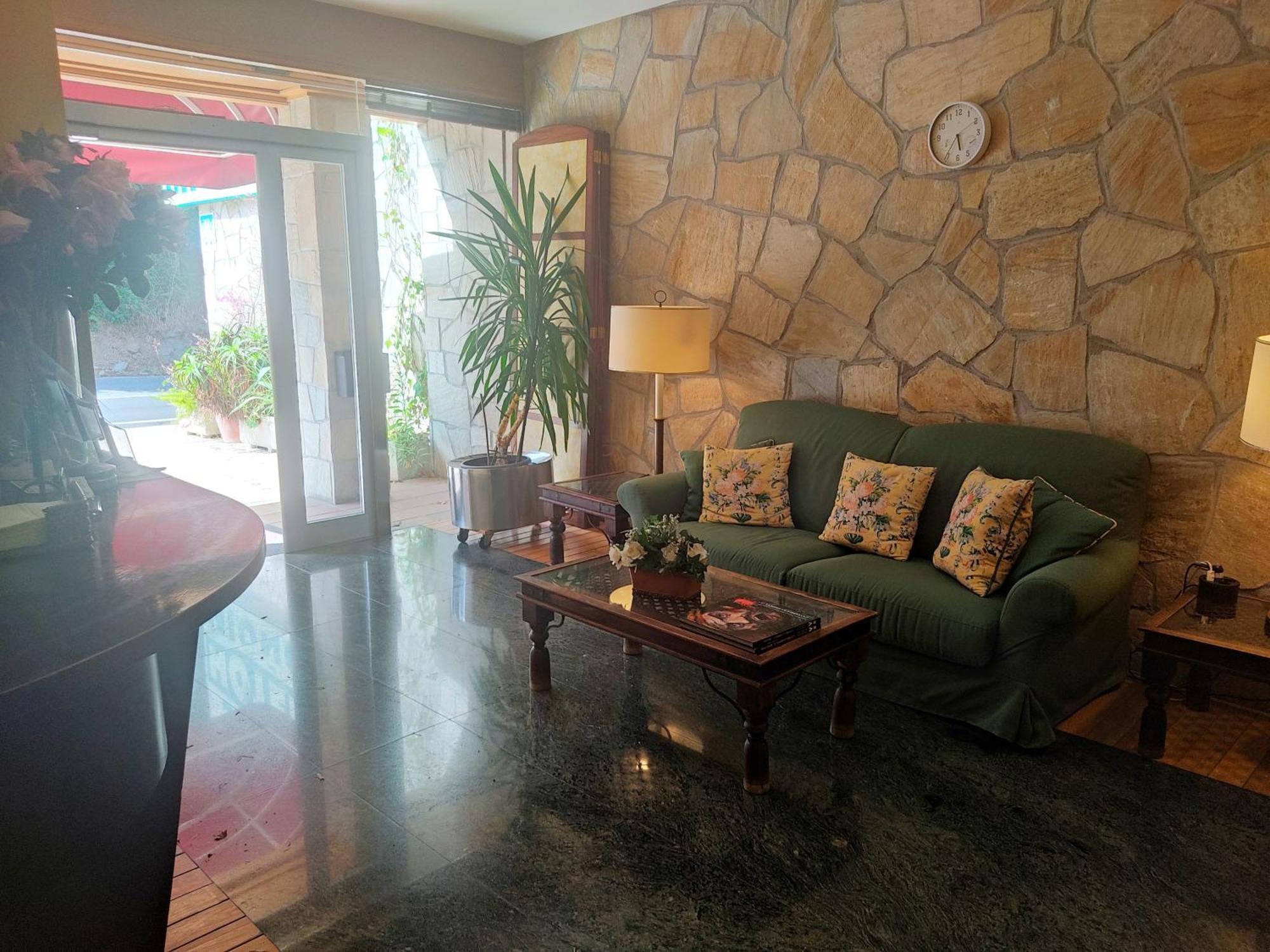 Hotel Miono 2*