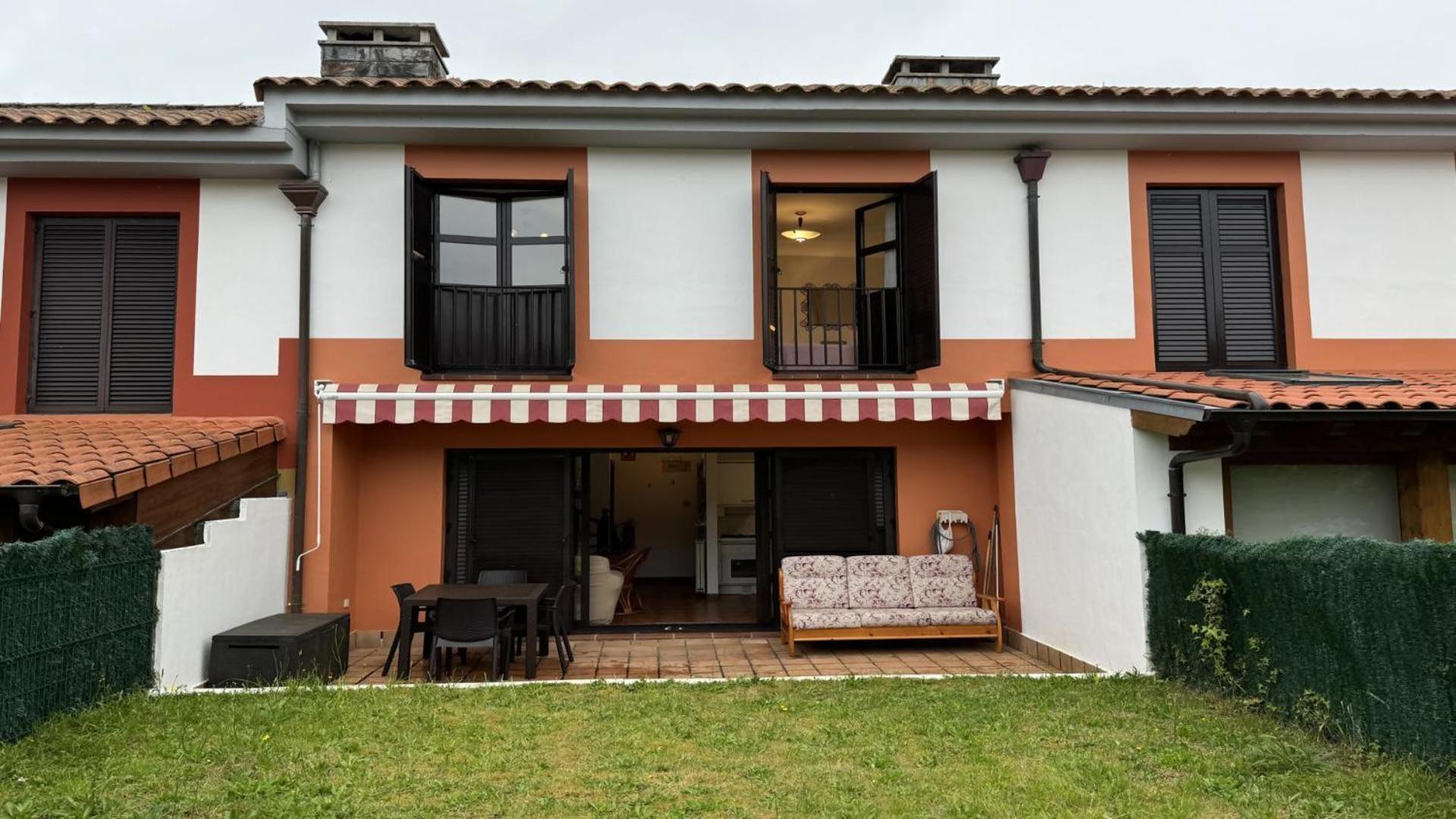 Llago De Mesto D 30 Chalet Celorio (Llanes)