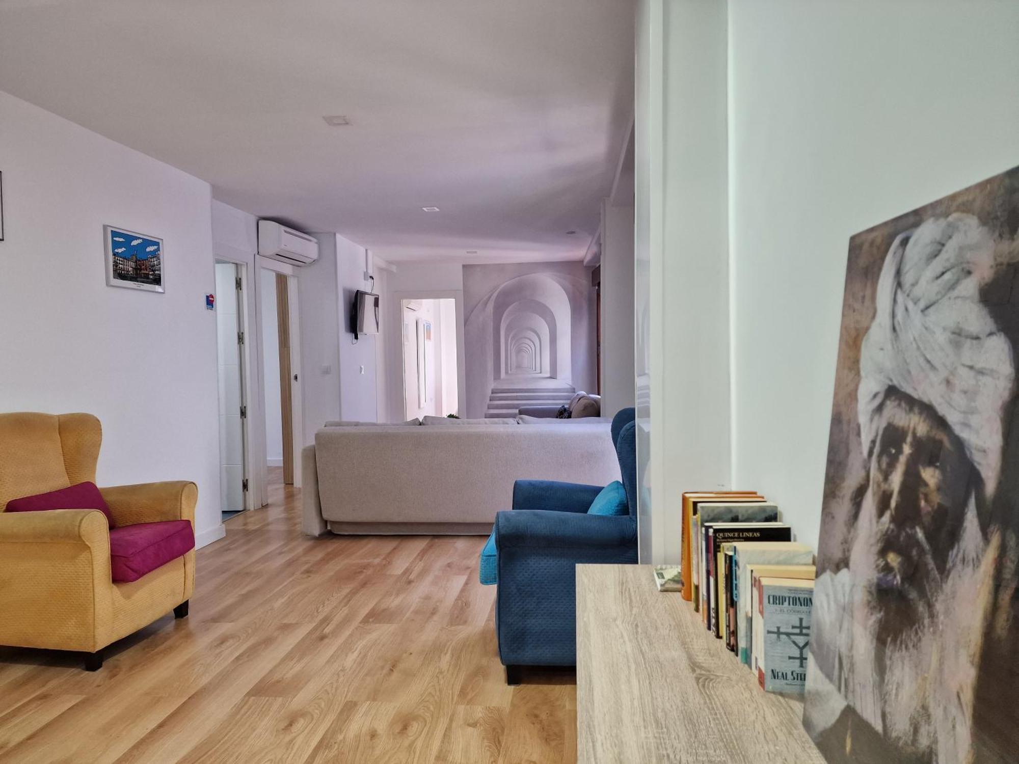 Holiday home Madinat Garnata, Parking & Rooftop Terrace *