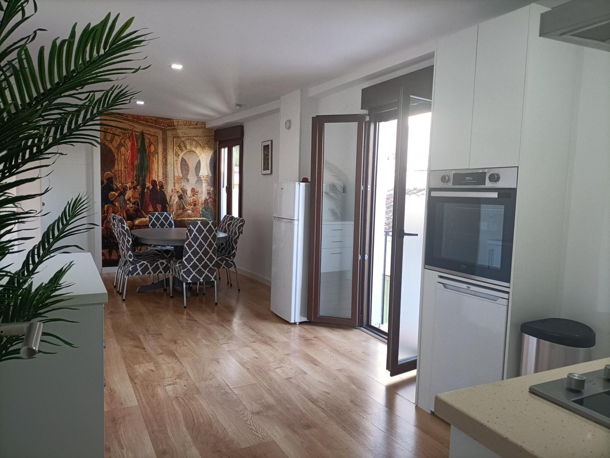 Madinat Garnata, Parking & Rooftop Terrace Holiday home