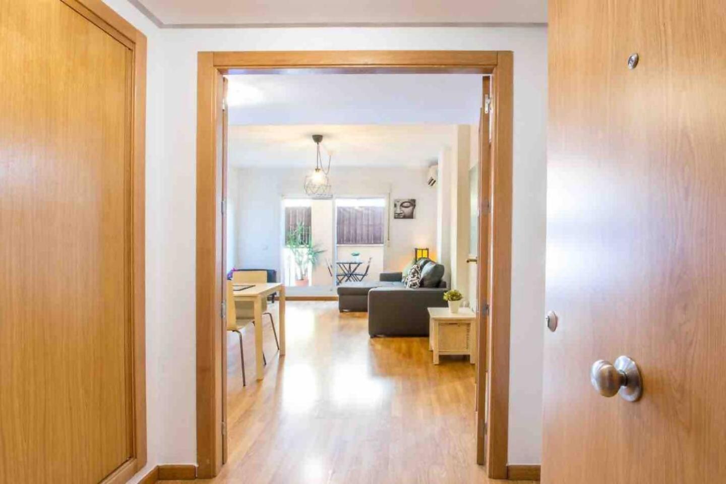 Bonito En Precioso Residencial Apartamento
