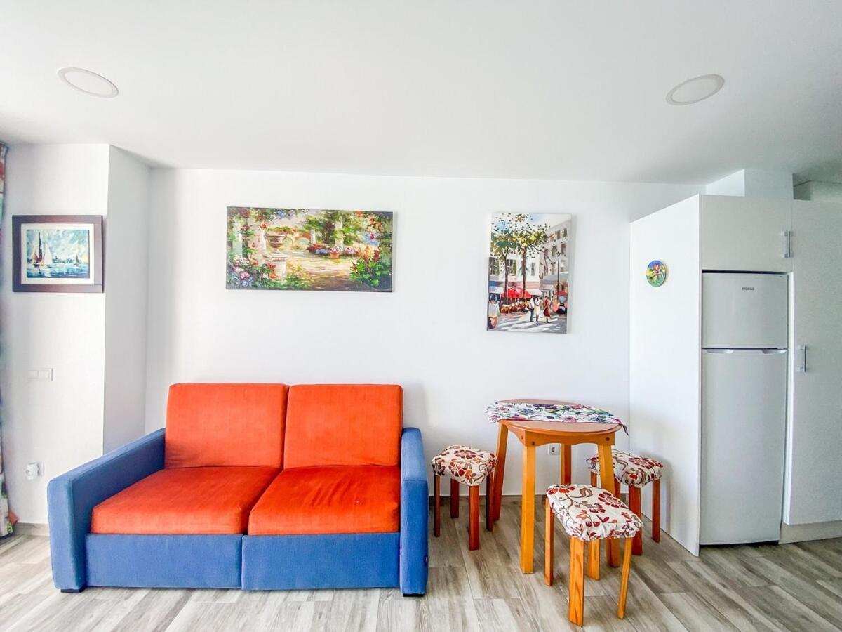 Apartamento Vista Al Mar, Wifi, Terraza Y Piscina. *