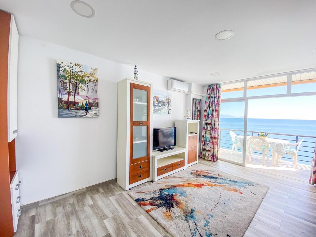 Apartamento Vista Al Mar, Wifi, Terraza Y Piscina.