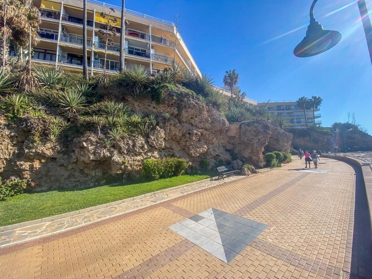Apartamento Vista Al Mar, Wifi, Terraza Y Piscina. *