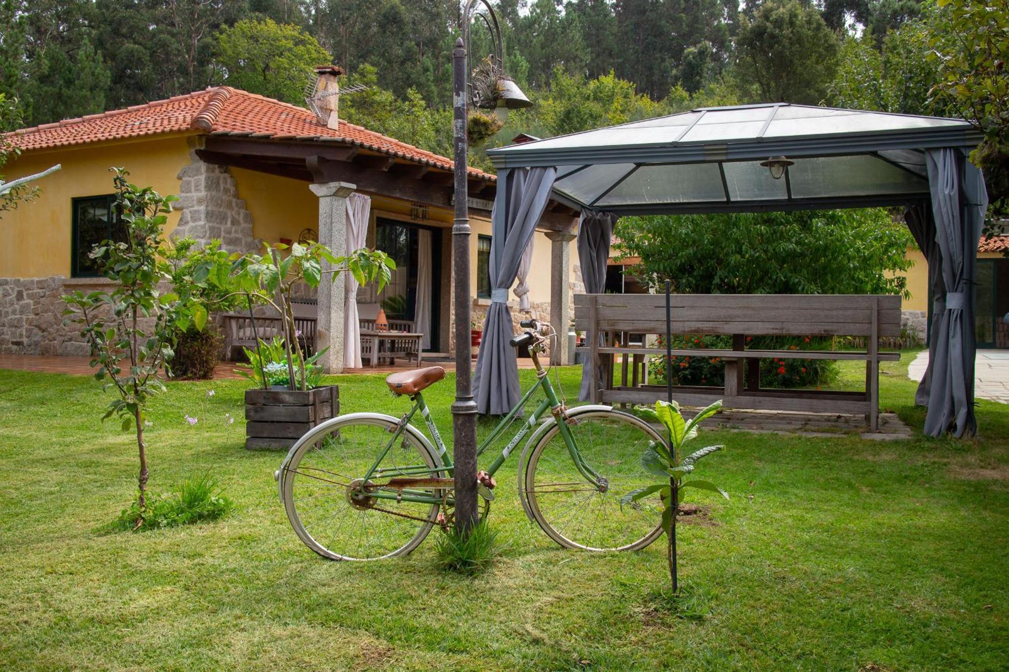 Con Piscinajardinbarbacoa Pontevedra