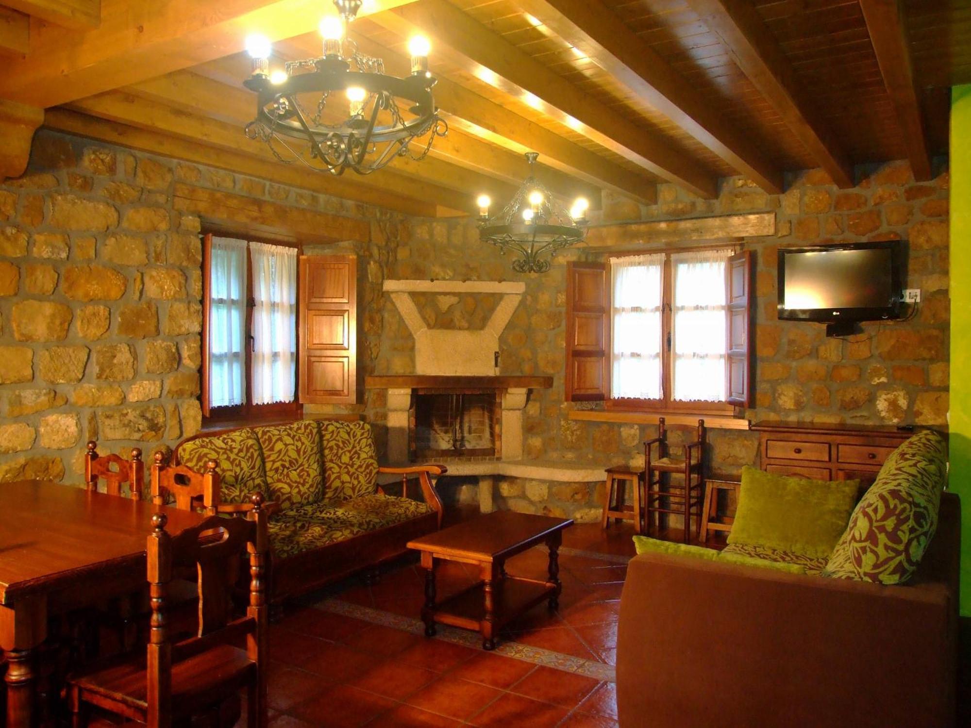 Casucas De Ason Holiday home