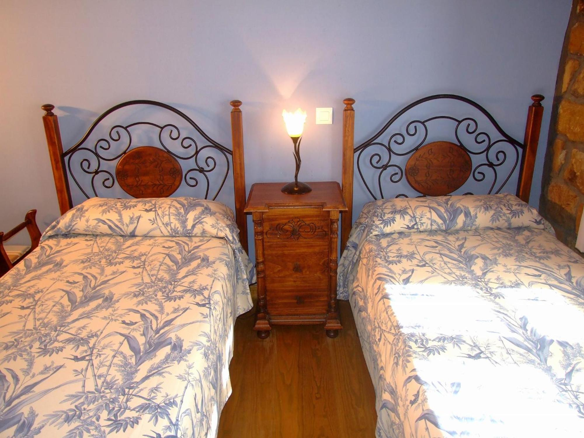 Casucas De Ason Holiday home *