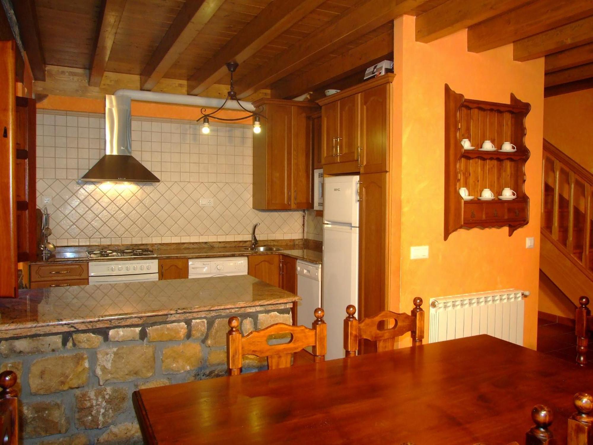 Casucas De Ason Holiday home *