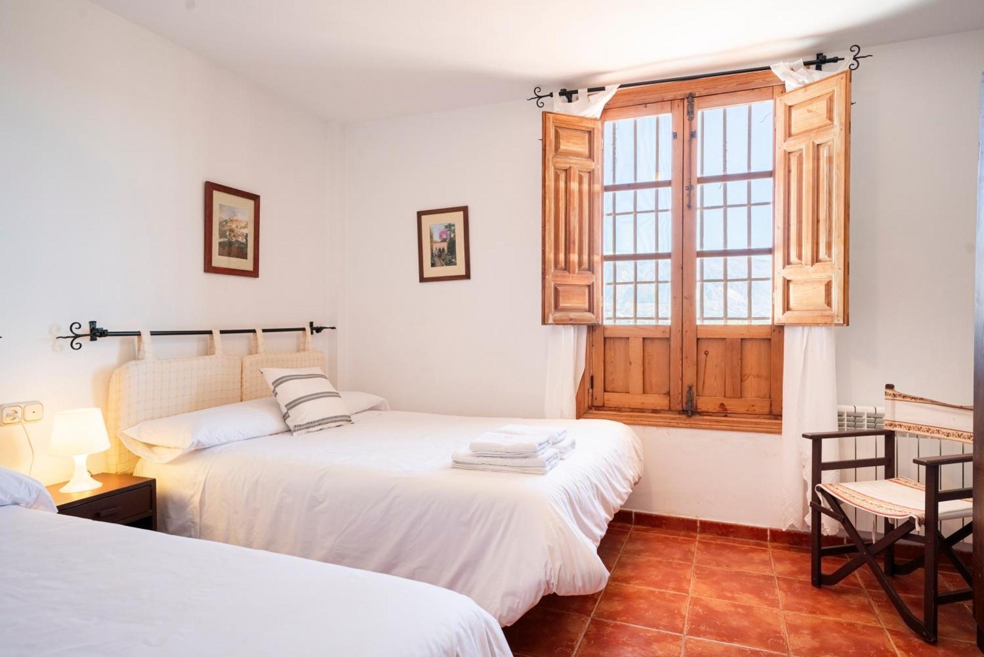 Buenos Dias Chimenea Barbacoa Y Piscina Villa *